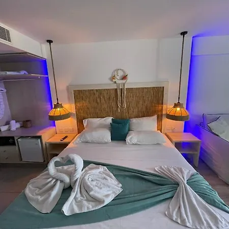 Bed & Breakfast Ocean Dreams - By The Harbour *