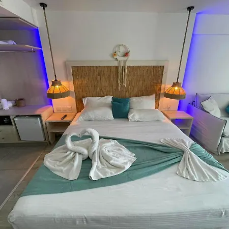 Bed & Breakfast Ocean Dreams - By The Harbour *